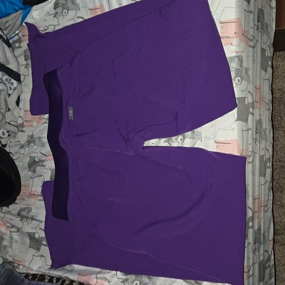 Digital Grape 🍇 Cargos - Picture 3 of 4